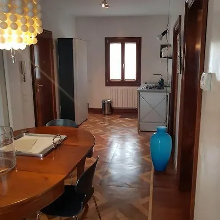 Daire The New Olded Apt. *