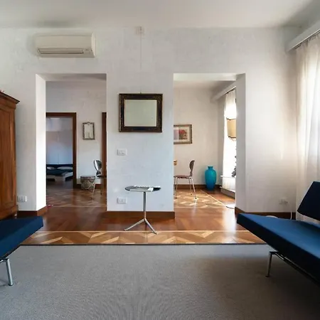The New Olded Apt. *